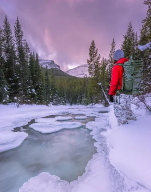 girl is climbing the mountains