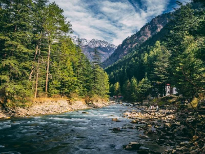 valley in kasol